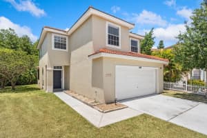 2401 PLACETAS COURT, KISSIMMEE, FL 34743 Sold 09/25/24