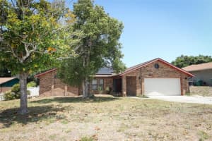 2037 Apricot Dr, DELTONA