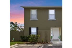 979 BUTTERFLY BOULEVARD, WINTER GARDEN, FL 34787 Sold 07/03/24