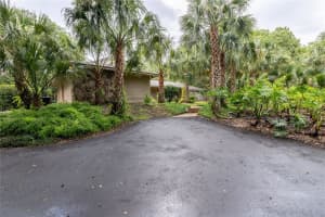 1315 OLYMPIA AVENUE, MOUNT DORA, FL 32757 Sold 11/14/24