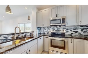 669 LAKE SHORE PARKWAY, DAVENPORT, FL 33896 Sold 07/31/24
