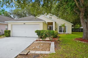 15647 AUTUMN GLEN AVENUE, CLERMONT, FL 34714 Sold 09/14/24