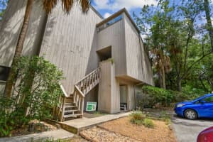 213 Crown Oaks Way #213, LONGWOOD