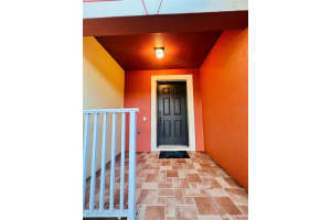 284 WINDING VINE LANE, ORLANDO, FL 32824 Sold 07/01/24