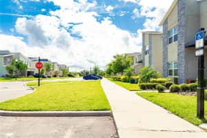 404 OCEAN COURSE AVENUE, DAVENPORT, FL 33896 Sold 03/10/25