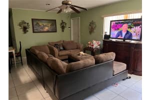 1798 BAYWOOD AVENUE, ORLANDO, FL 32818 Sold 09/10/24