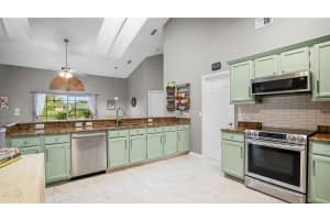 12795 FORESTEDGE CIRCLE, ORLANDO, FL 32828 Sold 06/24/24