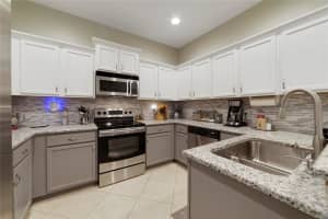 1102 SANDSTONE RUN, SANFORD, FL 32771 Sold 11/01/24