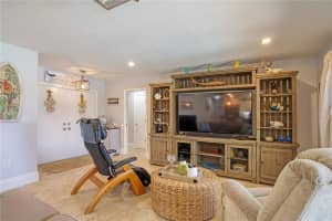 1246 LUCAYA AVENUE, VENICE, FL 34285 Sold 09/16/24