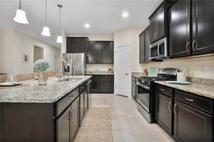 6303 SUNSAIL PLACE, APOLLO BEACH, FL 33572 Sold 10/18/24