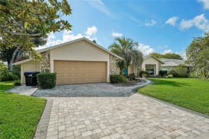 6613 BITTERSWEET LANE, ORLANDO, FL 32819 Sold 10/04/24