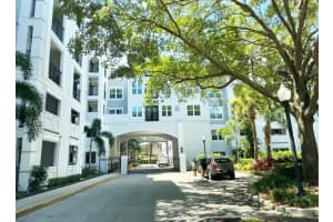 206 SOUTH STREET, ORLANDO, FL 32801 Sold 02/25/25