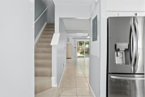 548 SHADOW GLENN PLACE, WINTER SPRINGS, FL 32708 Sold 02/18/25
