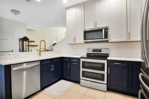 1233 SHALLCROSS AVENUE, ORLANDO, FL 32828 Sold 07/12/24