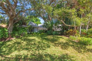 1020 WINDSONG WAY, VERO BEACH, FL 32963 Sold 09/16/24