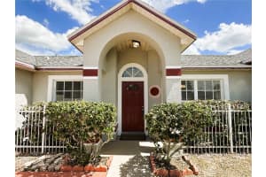 702 MARTIN LANE, KISSIMMEE, FL 34759 Sold 11/14/24