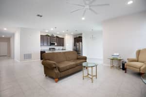 2727 ROWAN STREET, TAVARES, FL 32778 Sold 09/13/24