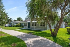 23 FLORIDA AVENUE, SAINT CLOUD, FL 34769 Sold 09/17/24