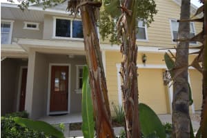 726 CHACALL LOOP, MOUNT DORA, FL 32757 Sold 09/10/24