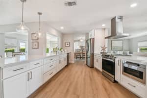 6311 LAKE SUNRISE DRIVE, APOLLO BEACH, FL 33572 Sold 10/04/24