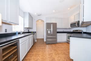 1803 COURTLAND STREET, ORLANDO, FL 32804 Sold 10/25/24