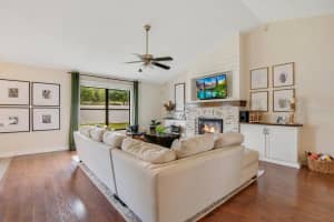 517 LAKE SUMNER DRIVE, GROVELAND, FL 34736 Sold 07/08/24