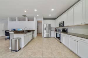 865 GRAND SAYAN LOOP, APOPKA, FL 32712 Sold 09/06/24