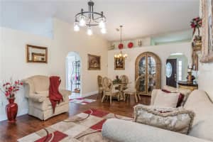 530 DOMINISH ESTATES DR, APOPKA, FL 32712 Sold 08/30/24