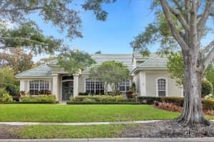 8606 CRESTGATE CIRCLE, ORLANDO, FL 32819 Sold 08/23/24