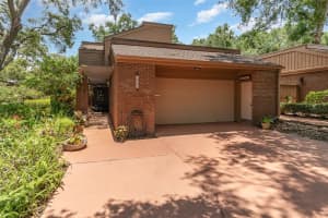 111 AUTUMN DRIVE, LONGWOOD, FL 32779 Sold 08/29/24