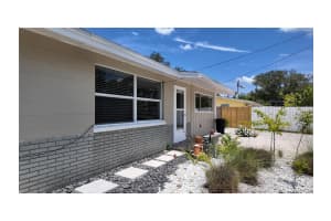 1620 LAKEVIEW PLACE, ENGLEWOOD, FL 34223 - MLS#MFRO6214481
