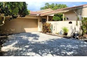 3707 SUN EAGLE LN, BRADENTON, FL 34210 Sold 10/01/24