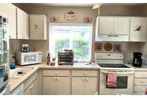 3707 SUN EAGLE LN, BRADENTON, FL 34210 Sold 10/01/24