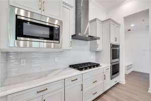 1064 SIGNET DRIVE, APOLLO BEACH, FL 33572 Sold 01/27/25