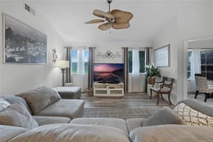 6850 WESTBOROUGH LANE, ORLANDO, FL 32818 Sold 09/30/24