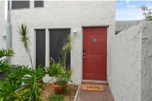 2790 CURRY FORD ROAD, ORLANDO, FL 32806 Sold 08/22/24