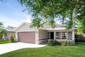 210 EAGLE POINT LOOP, AUBURNDALE, FL 33823 Sold 07/27/24