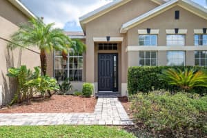 436 WINGHURST BOULEVARD, ORLANDO, FL 32828 Sold 08/14/24