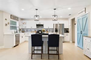 2007 WAVY LEAF COURT, APOPKA, FL 32712 Sold 07/23/24