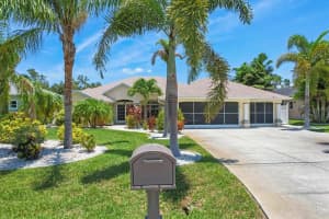 637 BOUNDARY BOULEVARD, ROTONDA WEST, FL 33947 Sold 11/18/24