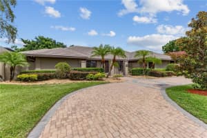 9227 CYPRESS COVE DRIVE, ORLANDO, FL 32819 Sold 05/01/25