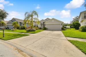 514 TROON CIRCLE, DAVENPORT, FL 33897 Sold 04/14/25