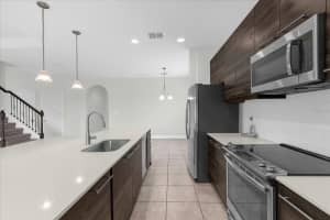 130 MACAULAYS COVE, HAINES CITY, FL 33844 Sold 04/18/25