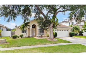 2241 LAUREL PINE LANE, ORLANDO, FL 32837 Sold 10/18/24