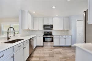 712 MAGNOLIA CREEK CIRCLE, ORLANDO, FL 32828 Sold 09/06/24