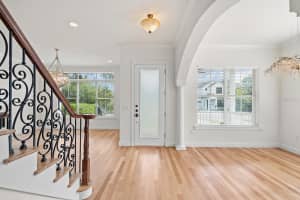 28 ROSEVEAR STREET, ORLANDO, FL 32804 Sold 12/05/24