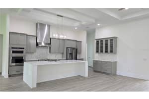 555 SANCTUARY GOLF PLACE, APOPKA, FL 32712 Sold 12/09/25