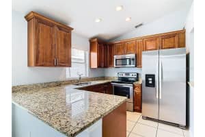 428 SHORT PINE CIRCLE, ORLANDO, FL 32807 - MLS#MFRO6219287