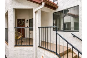 525 VIA VERONA DRIVE, ALTAMONTE SPRINGS, FL 32714 Sold 11/21/24