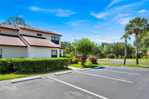 4127 LAKE ORLANDO PARKWAY, ORLANDO, FL 32808 Sold 02/27/25